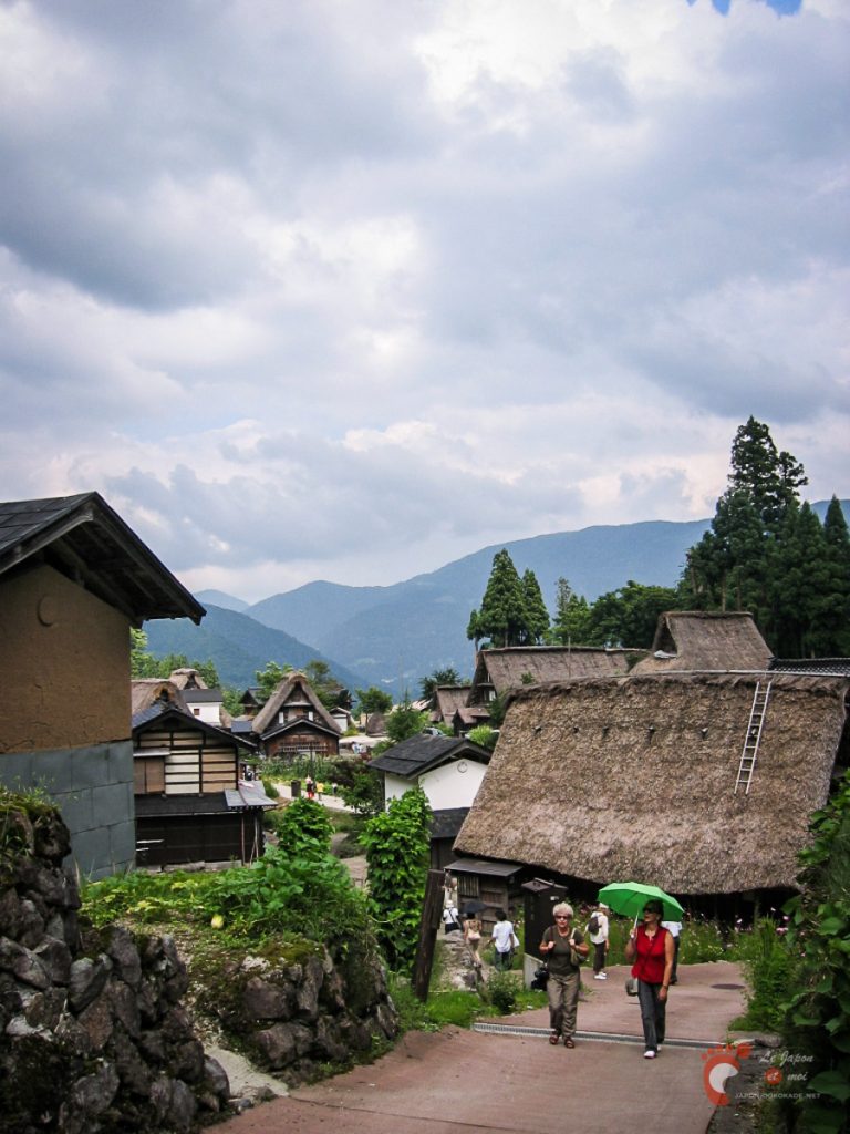 Le village de Ainokura