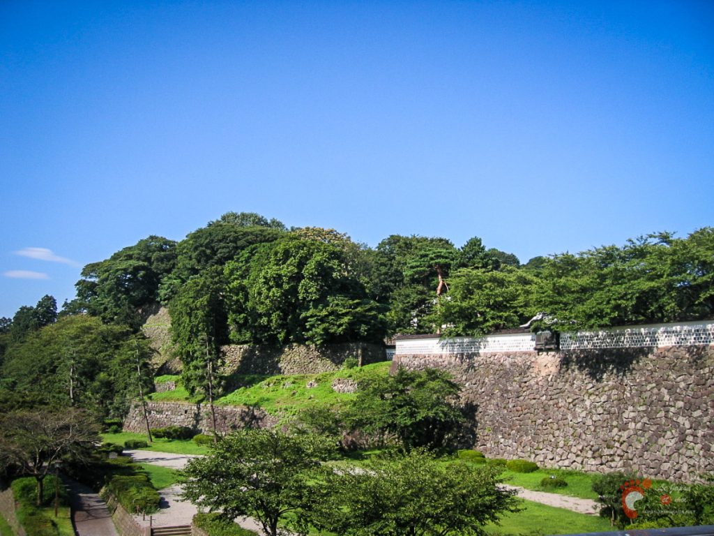 L'enceinte extérieure du château de Kanazawa