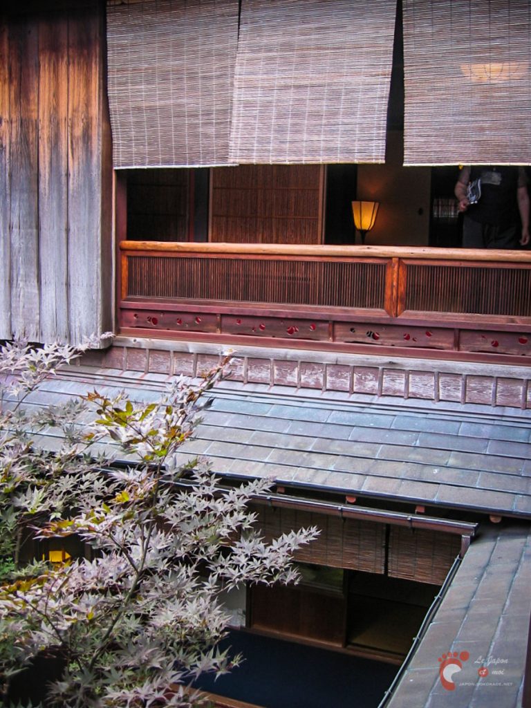 Le jardin intérieur de la maison de thé Shima