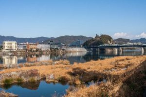 Sur les berges du fleuve Kiso - Inuyama