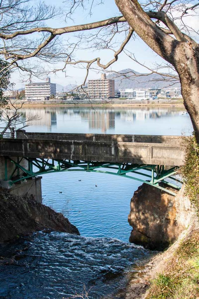 Sur les berges du fleuve Kiso - Inuyama