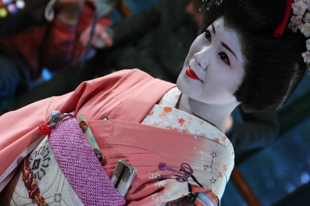 Furisode-san de Asakusa 浅草の振袖さん