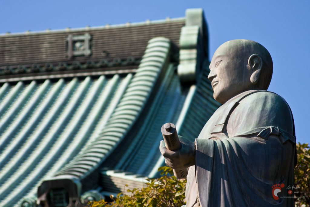 Temple Ryûkô-ji - Statue de Nichiren
