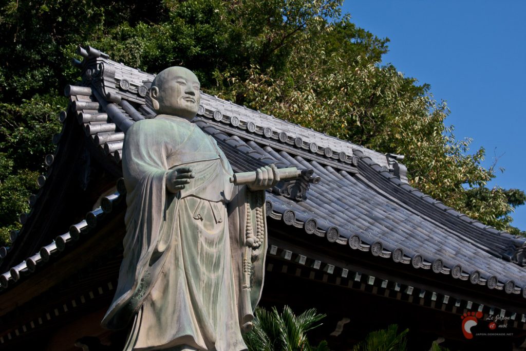 Temple Ryûkô-ji - Statue de Nichiren