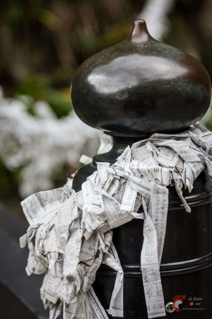 Yamadera - Gibôshi et Omikuji à Oku-no-in