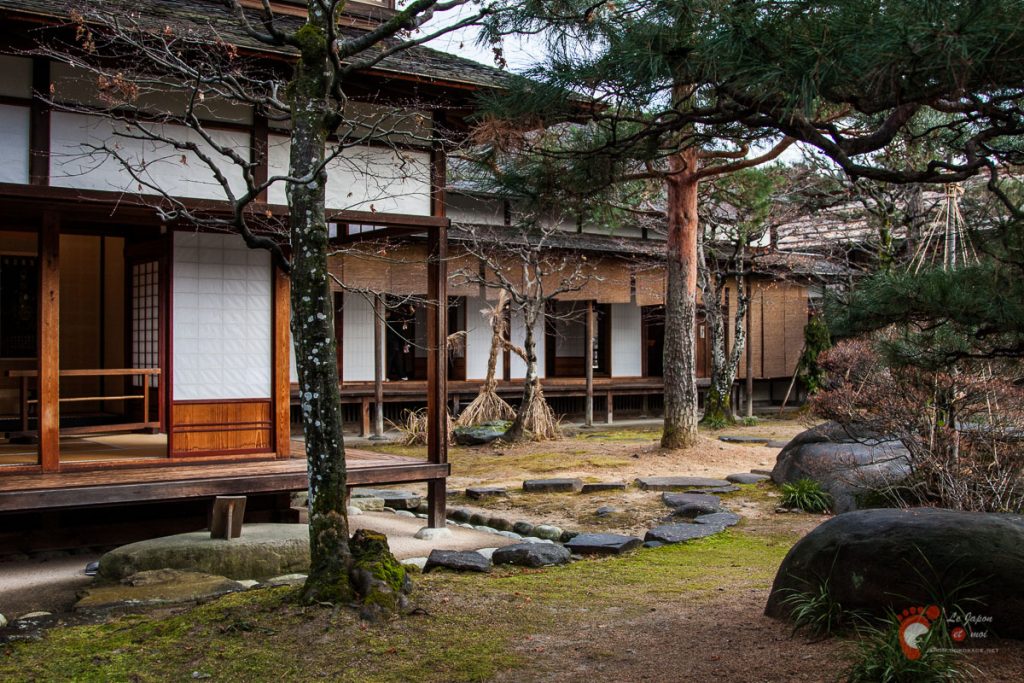 Jardin intérieur de Takayama Jinya 陣屋