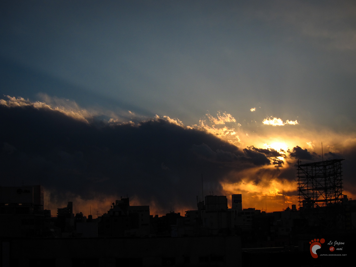 Coucher de soleil sur Yokohama 一年前