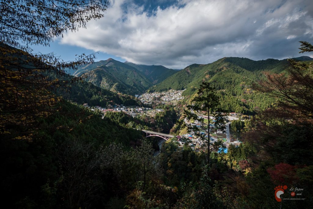 Vallée de Hato-no-Su depuis l'abri de Matsu-no-Kiōne