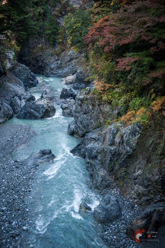 Vallée de Hato-no-Su et la rivière Tama