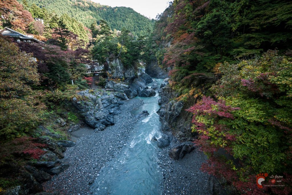 Vallée de Hato-no-Su et la rivière Tama